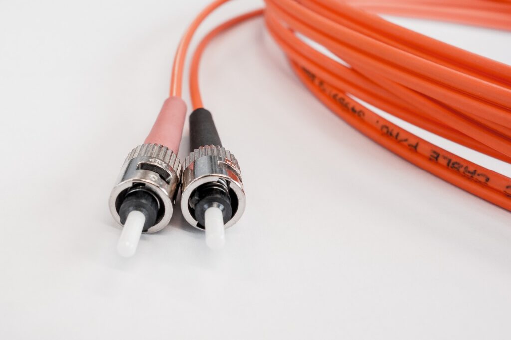 Fiber Optic Cable 502894 1280 1024x682